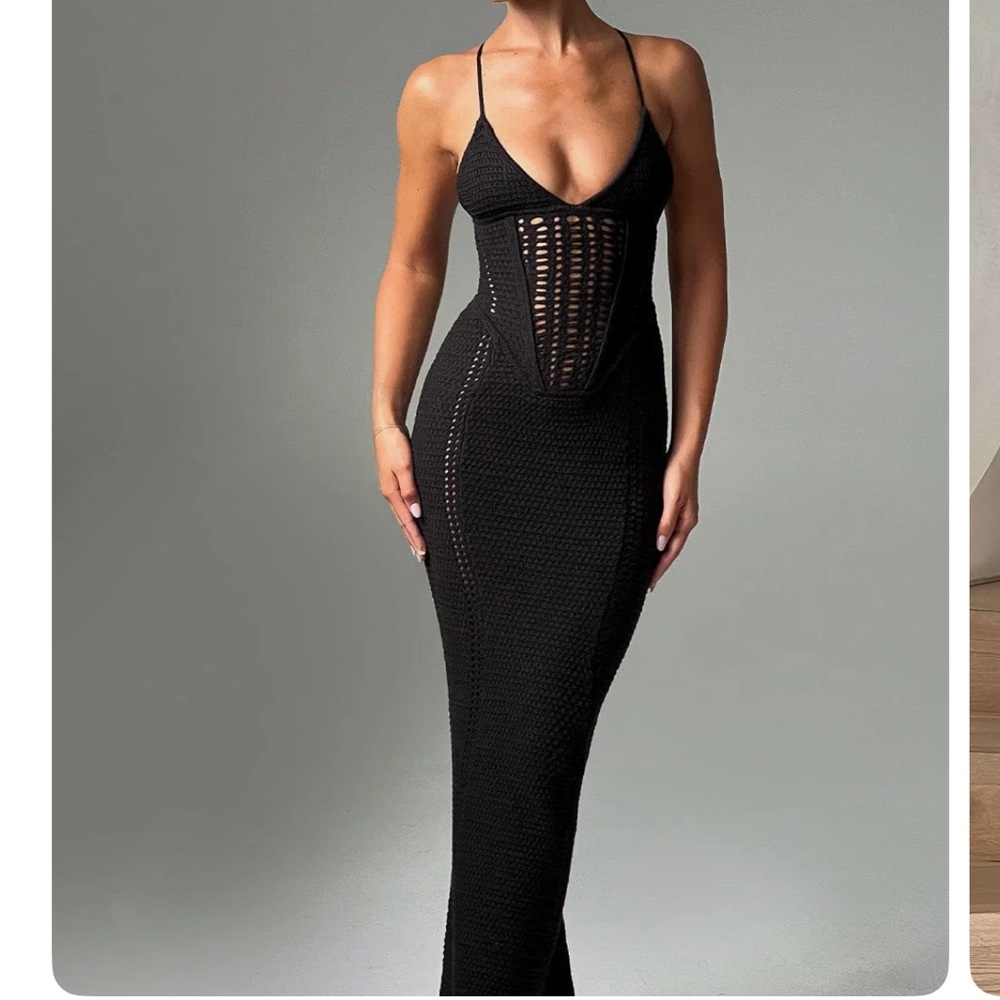 Elegant Black Maxi Dress